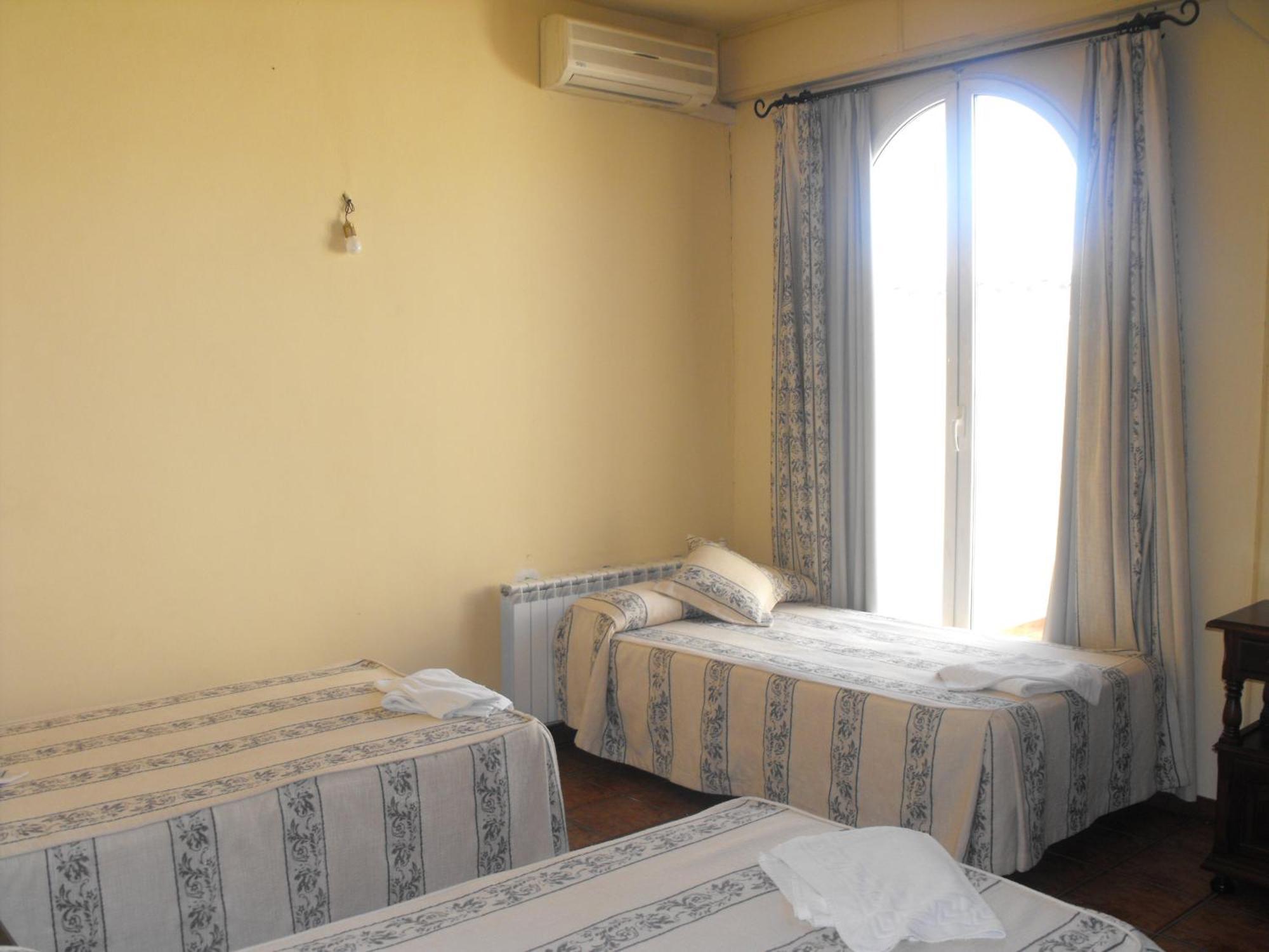 מלון Luque Hostal Nicol'S מראה חיצוני תמונה