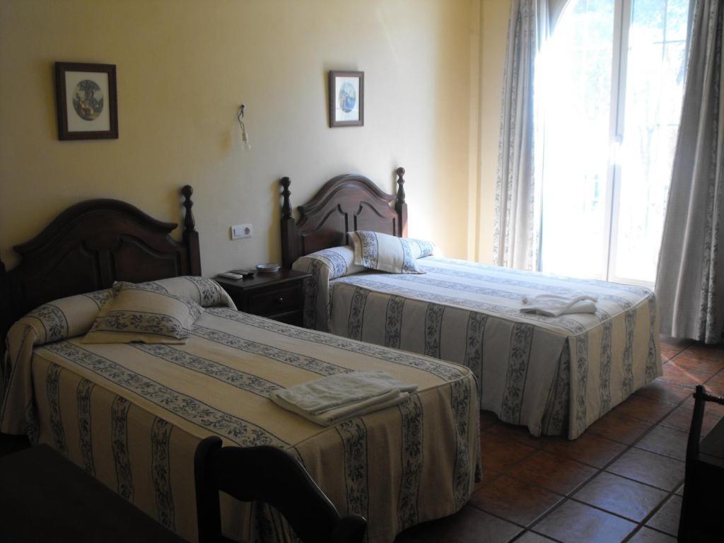 מלון Luque Hostal Nicol'S מראה חיצוני תמונה